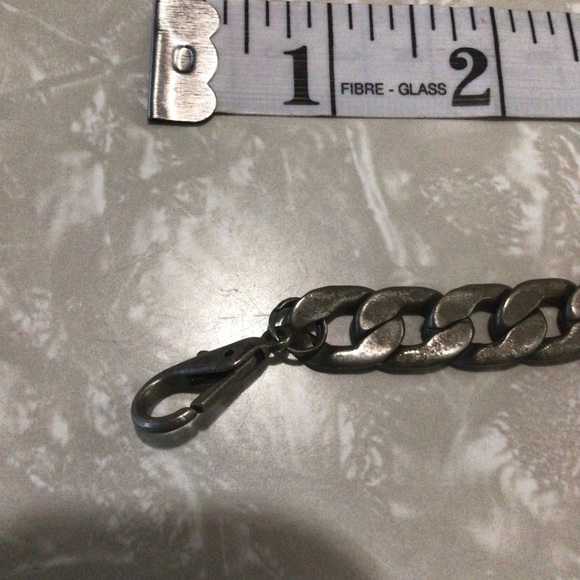 Hard rock spell out men’s silver tone chain link bracelet - Picture 7 of 7